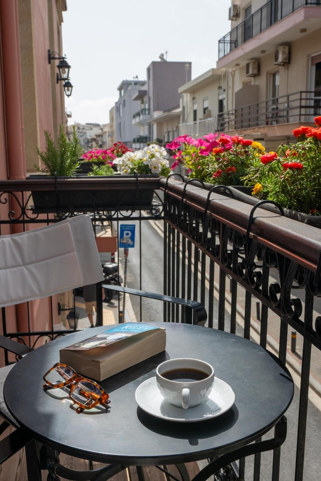 Phaedra Suites (Adults Only) Rethymno  Bagian luar foto